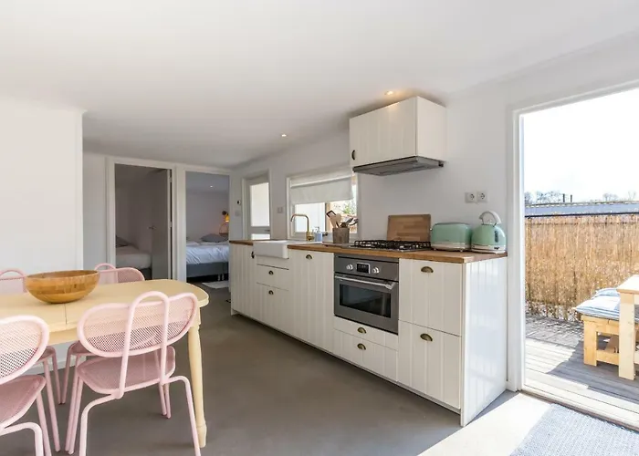 George's Lodges Renesse
